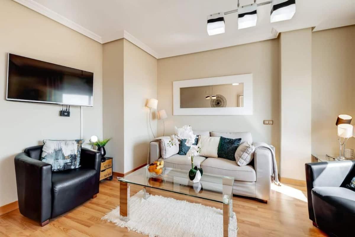 Stunning Penthouse In The Centre Of Nerja Apartment Bagian luar foto