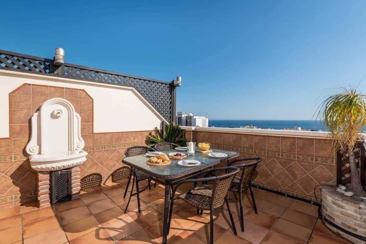 Stunning Penthouse In The Centre Of Nerja Apartment Bagian luar foto